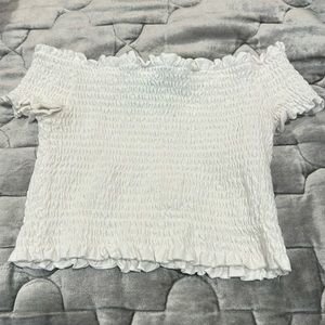 Ribbed white stretch top